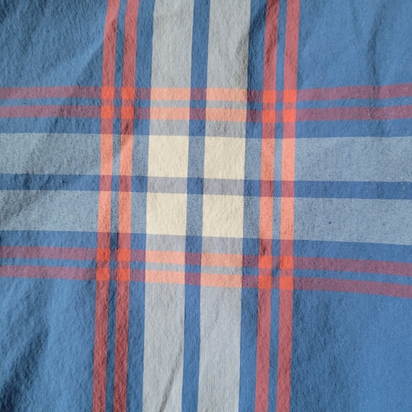 Under Armour Fitted blue/white/salmon plaid long sleeve button down shirt Large - Picture 2 of 6